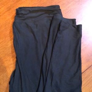 Lula Roe tall and curvy leggings